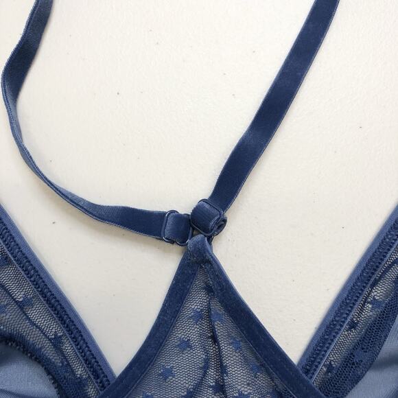 Victoria's Secret Blue Velvet Bralette Bra XS Stars Front Closure Racerback - Picture 6 of 9
